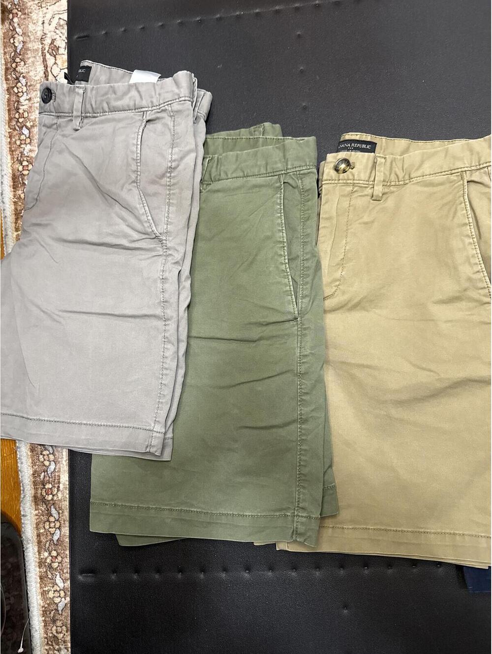 Banana Republic Lived in Shorts mens 29 - Picture 3 of 6